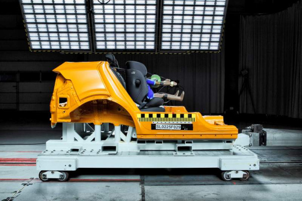adac-ev_tests_kindersitztest-download-03PPxiWu4ErvVej