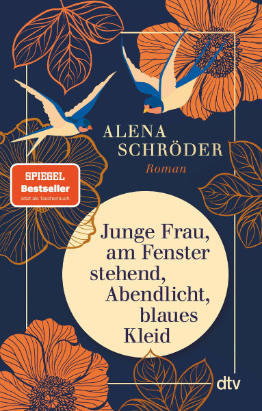 dtv Verlagsgesellschaft | Junge Frau, am Fenster stehend, Abendlicht, blaues Kleid | Schröder, Alena